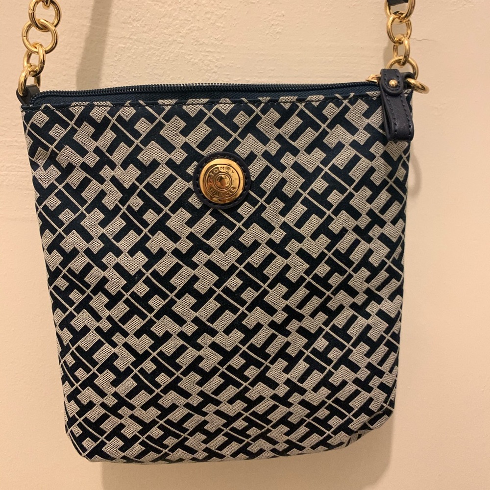 Tommy Hilfiger crossbody